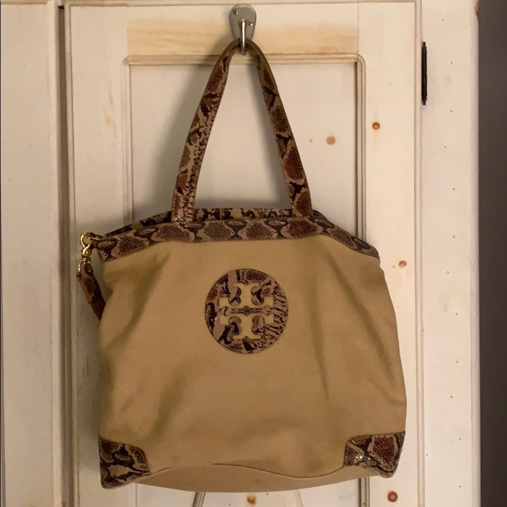 Beige canvas tory burch snake skin tote bag